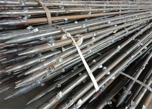 新建管棚钢花管加工