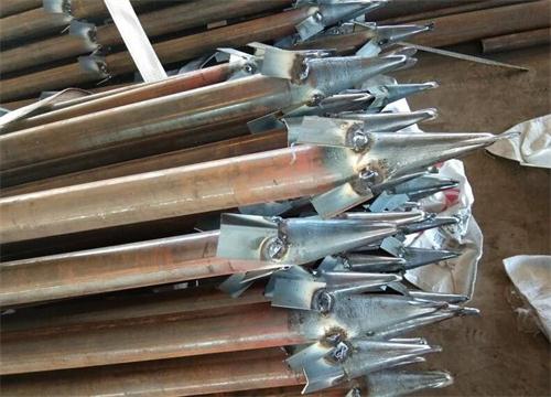 新建管棚钢花管